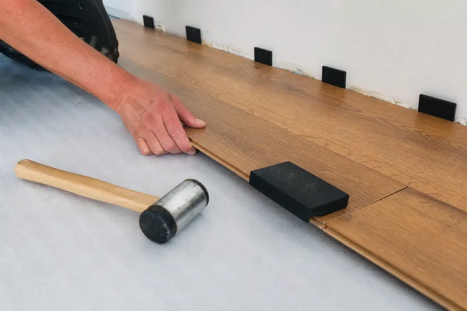 Laminate Flooring Installer Services in Austin TX for Austin TX laminate flooring installer services, flooring contractor support, installation, repair, replacement, and quote help